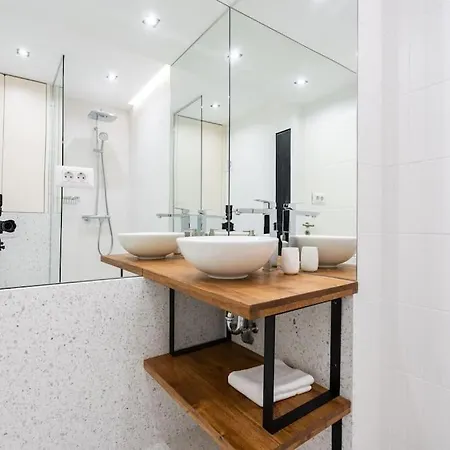 Apartment Charming 1br - Rosetti - Close To Everything Bucharest
